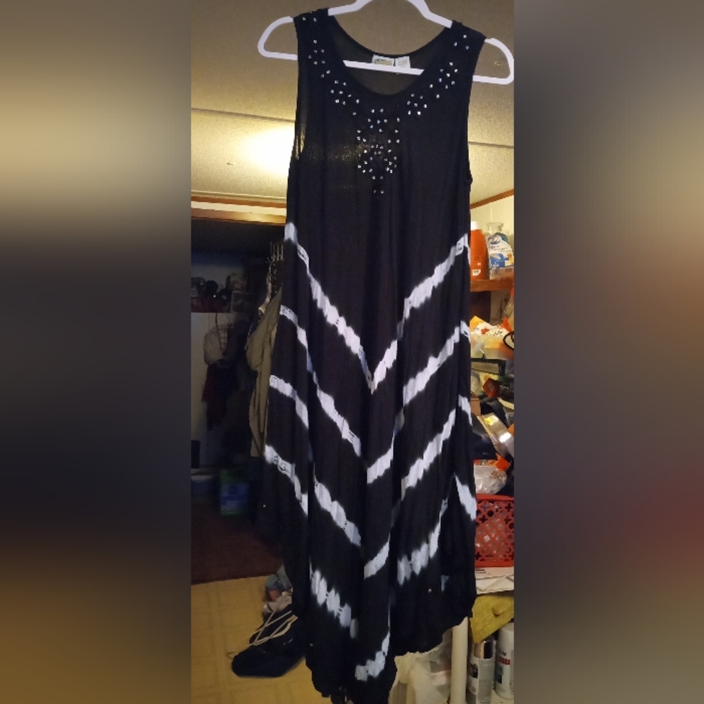 Black and White Chevron Patterned Fabric